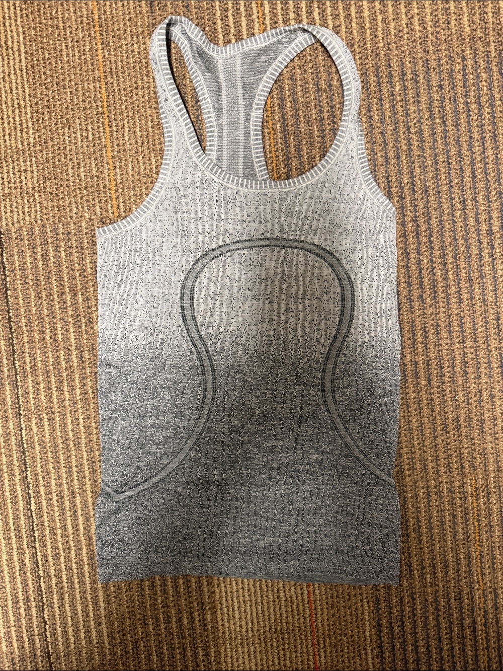 🩶🤍lululemon athletica Gray Ombre Swiftly Tech Racerback Tank Top Sz 2🤍🩶